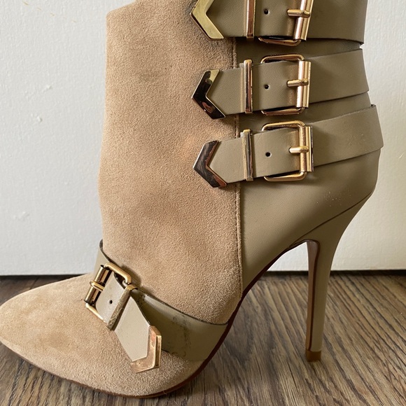 Beige Aldo booties - Picture 7 of 8
